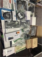 1 LOT OF ASST ELECTRONICS AND PHONES CASES