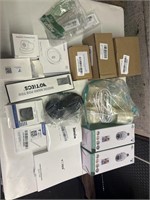 1 LOT FLAT OF ASST ELECTRONICS AND ELECTRONIC