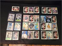 LOT OF RICKY HENDERSON MLB BASEBALL CARDS (31...