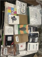1 LOT FLAT OF ASST ELECTRONICS AND ACCESSORIES