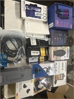 1 LOT FLAT OF ELECTRONICS AND ACCESSORIES