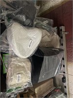 1 LOT BOX OF ASST BLANKETS, PILLOWS, BAGS, AND