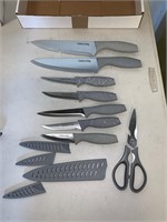 LOT OF 8 KITCHEN KNIVES