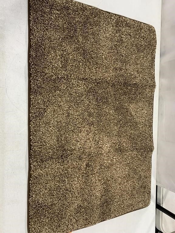 SOFT BROWN FLOOR MAT 35 x23IN