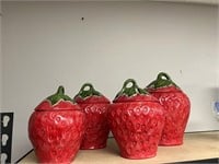 STRAWBERRY CONTAINERS