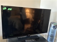 38 inch TV with remote tested