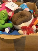 Small box of mixed stuffed animals