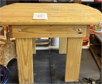 Wooden table; 26x19x17