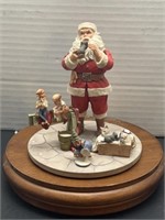 Vintage Santa decor