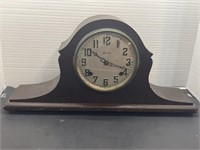 Vintage sessions mantle clock