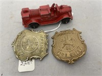 Marx Fire Engine & 2 Tootsietoy Badges