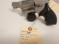 Smith & Wesson Model 642-1  Airweight 38Spl