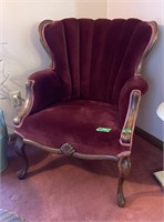 Upholstered sitting chair