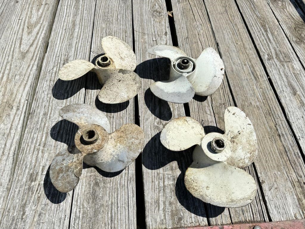 4 Boat Motor Props, One is Cracked
