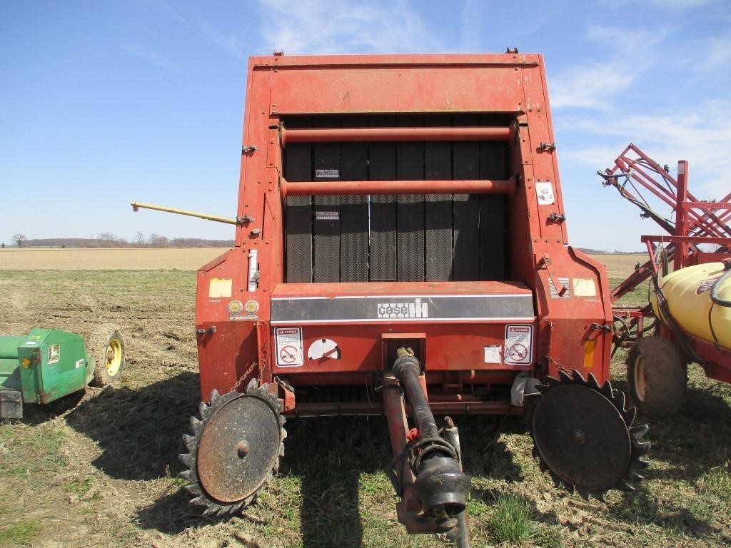 Case 8460 Round Baler