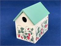 Avon Strawberry Fields Birdhouse 6 1/4”x4 1/4”x5