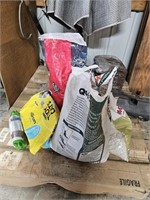 Oil dry, mulch, cat litter, and other absorbant