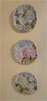 3 Decorative Floral Plates