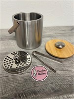 Cute new ice bucket metal and wood with tongs