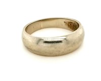 14kt Gold ring, size 7, weight is 5.3 grams