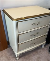 3 Drawer Dresser 26”x17.5”x30”