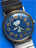 Vintage large Snoopy Tennis Watch Schulz 1960s