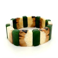 Gorgeous ivory and jade stretch bracelet