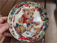 Teddy bear collectible plate