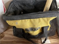 DeWalt Carpenter's Bag w/Sanding Bits Saw