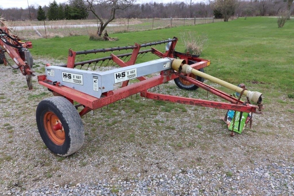 H&S HT8 8' Hay Tedder