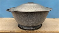 Graniteware Bread Bowl w/Galvanized Lid. NO