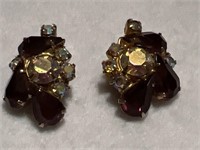 Vintage Pr Earrings Set with Multiple Stones