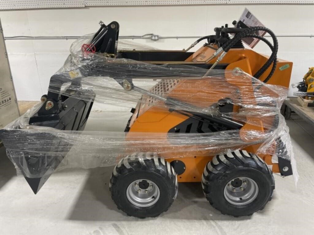 Unused 2023 Landhero Mini Skid Steer Loader