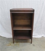 Bookcase w/ adjustable Shelf - Wood