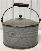 Graniteware/Enamelware Pot & Lid