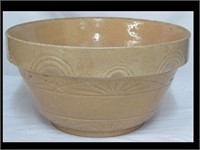 STONEWAR MIXING BOWL W/ PICTURED HAIRLINE CRACK