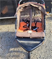 twin stroller