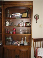 6FT pLUS Oak cabinet with doors