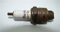 Vintage Wizard Twin-Fire 37 U.S.A. Spark Plug