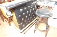 NEAT LITTLE CUSHION DRY BAR PROJECT WITH BARSTOOL
