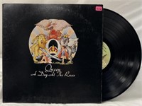 Vintage Queen Vinyl Album "A Day at the Races"!