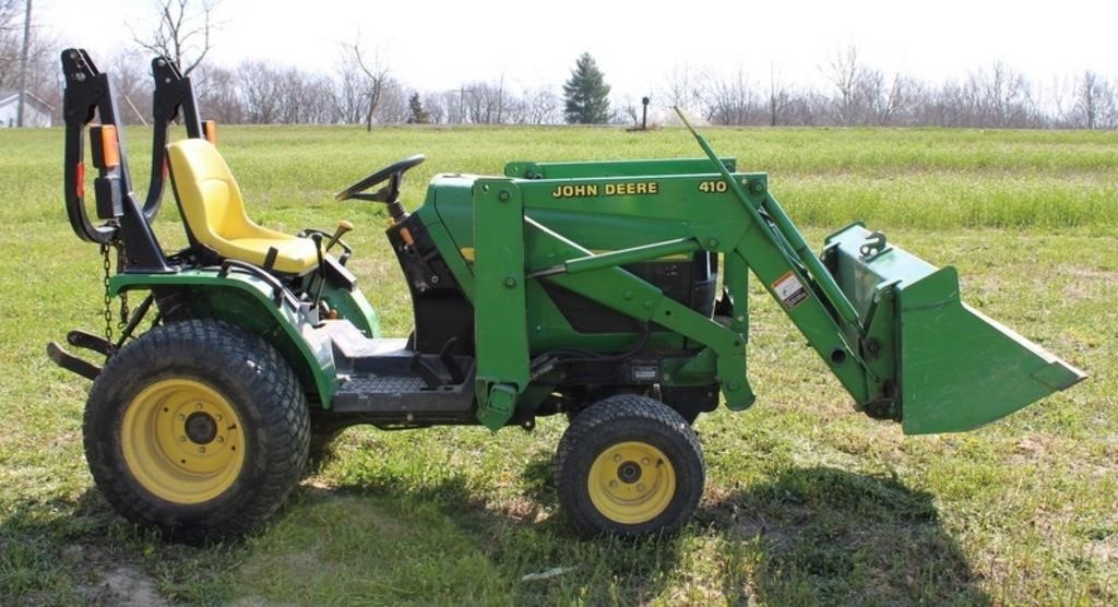 2002 John Deere 4010 HST Tractor w/410 Loader