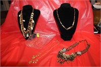 Necklace lot EE