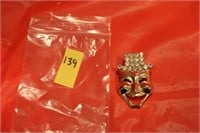 Mask brooch/pin