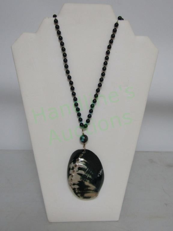 Vintage 29" Black Bead Clam Shell Necklace