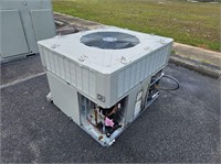 *TRANE PACKAGED ROOFTOP UNIT GAS/ELECTRIC