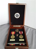 UNITED STATES AIR FORCE BOX WITH MEDALS LOT DEAL