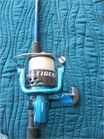 TIGGER OPEN FACE ROD AND REEL 7 FT MADE BY