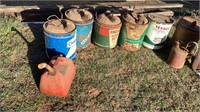 Assorted metal & plastic containers/gas cans