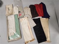 12 Pairs of VIntage Womens Gloves